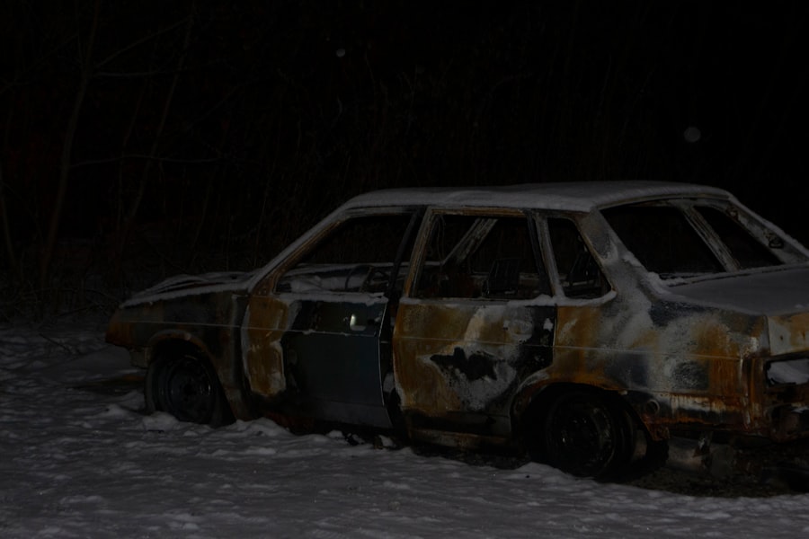 wrecked car Montréal
