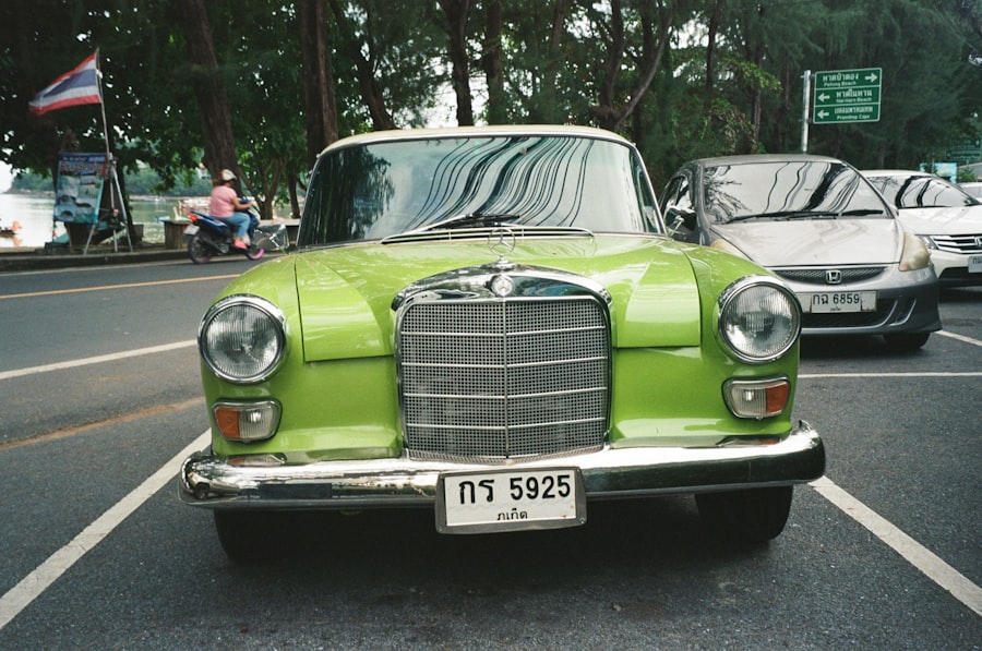 Photo old Mercedes CClass
